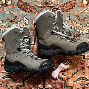 BRAND NEW Oboz boots